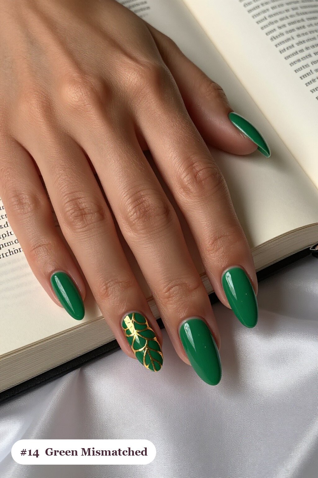 Mismatched Coffin Set in Green with Gold Details - christmas green nails Mismatched Coffin Set in Green with Gold Details - christmas green nails