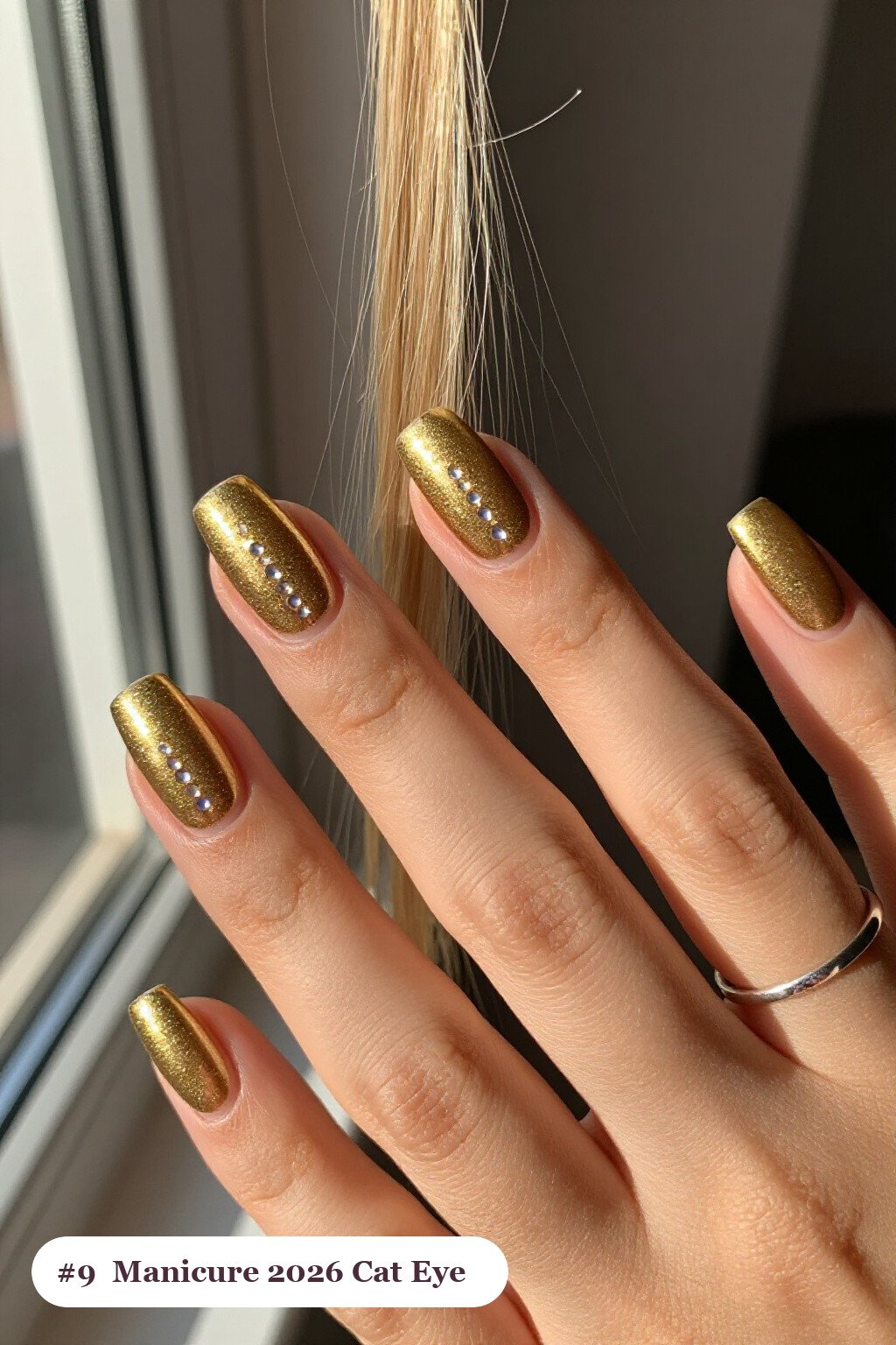 Gold Short Square Nails with Central Shimmer Band Like a Gemstone - christmas manicure ideas 2026