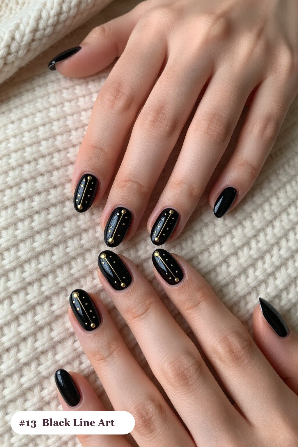 Short almond black nails with fine gold line art and tiny dots drawn across every nail, with champagne details, perfect for halloween - short halloween nails black Short almond black nails with fine gold line art and tiny dots drawn across every nail, with champagne details, perfect for halloween - short halloween nails black