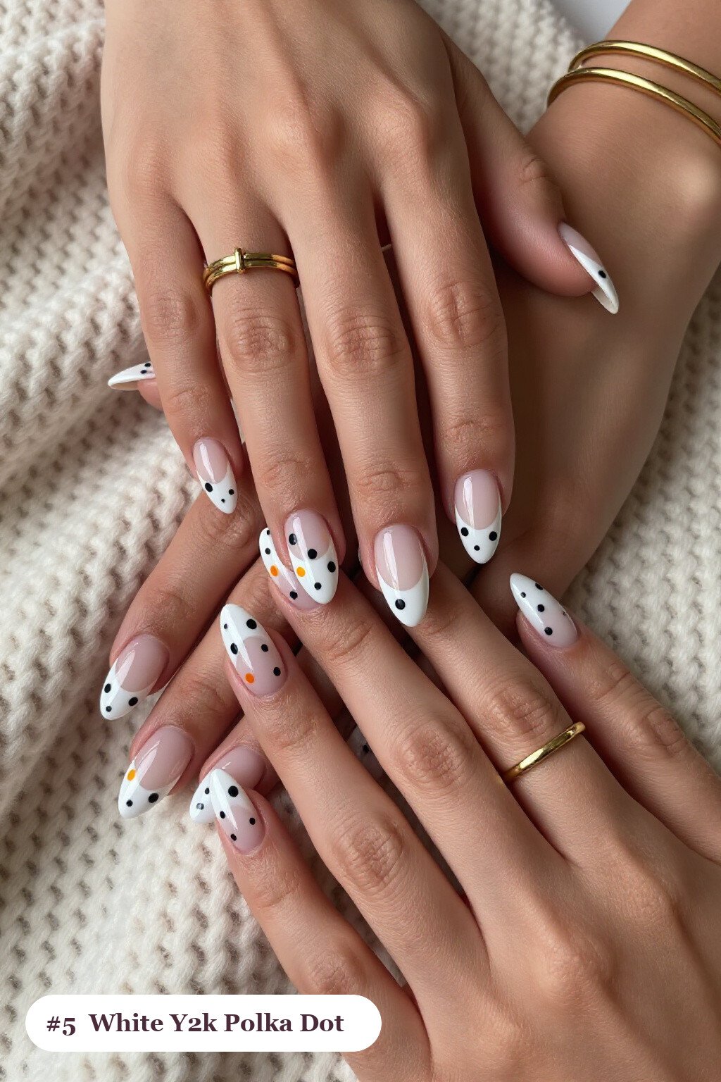 Medium coffin bone white y2k nails with playful polka dots in two colours on alternating nails, perfect for halloween - y2k halloween nails